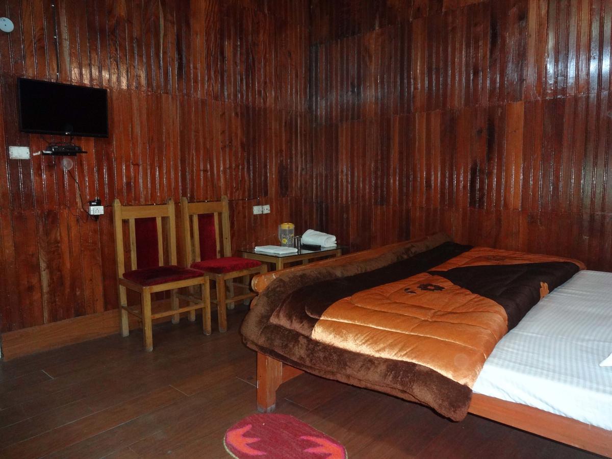מלון Bhīm Tāl Trishita Residency מראה חיצוני תמונה